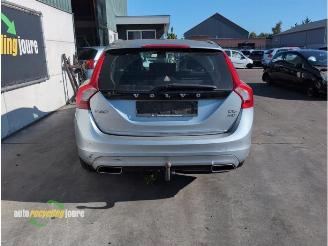 Volvo V-60 V60 I (FW/GW), Combi, 2010 / 2018 2.4 D6 20V Plug-in Hybrid AWD picture 4