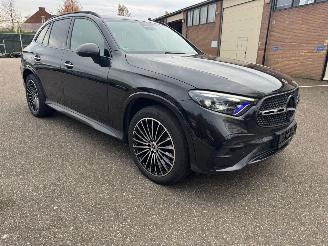 Unfallwagen Mercedes GLC 300 de 4MATIC Off-Roader PANO leder 2024/1