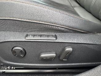 Cupra Leon Cupra Leon Pano Kuipstoelen sfeer verlichting picture 22