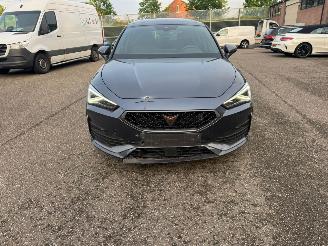 Cupra Leon Cupra Leon Pano Kuipstoelen sfeer verlichting picture 3