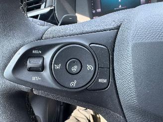 Opel Corsa GS LINE 130PK PANO AUTOMAAT Camera Stuur &Stoelverwarming Rijbare schade picture 19