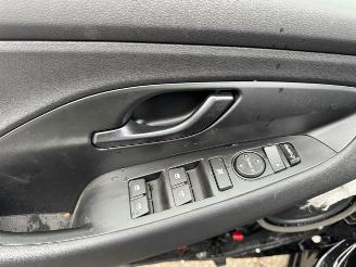 Hyundai I-30 N 280pk Kuipstoelen Panoramadak LED Full picture 21