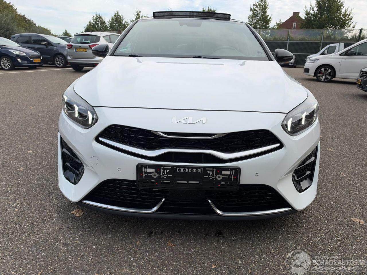 Kia Ceed GT Line 160pk PANO Automaat LED