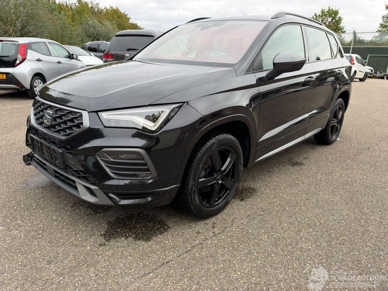 Seat Ateca FR 1.5 150PK automaat LEDER LED DODEHOEK KEYLESS ENTRY & GO