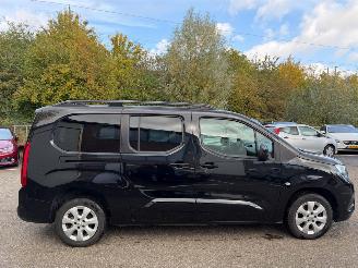 Opel Combo Life E Ultimate picture 3
