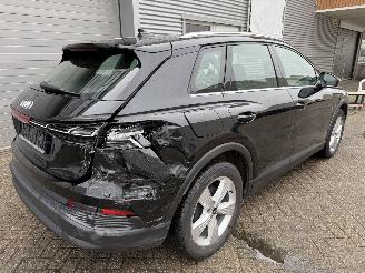 Audi Q4 Audi Q4 e-tron 35 e-tron Pano Leder picture 4