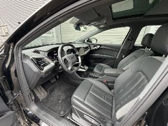 Audi Q4 Audi Q4 e-tron 35 e-tron Pano Leder picture 8