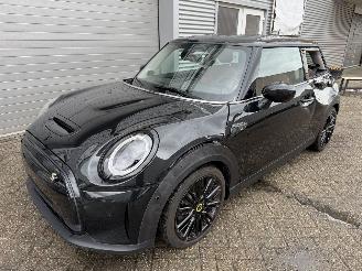 Schadeauto Mini Cooper S MINI Cooper SE Resolute Editon Voll 2023/3