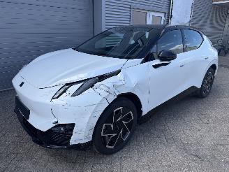 Damaged car Lynk & Co 01 Lynk & Co 02 Core Electric pano rijdbaar 2025/9