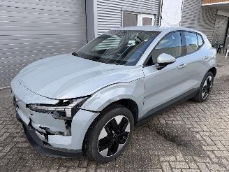 krockskadad bil auto Volvo EX30 Single Motor Range Extender Plus 2024/8