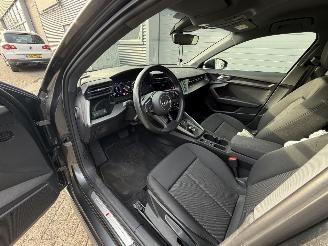 Audi A3 A3 S-line 40 TFSIe plugin hybrid start en rijd picture 7