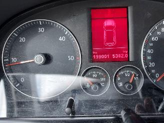 Volkswagen Touran Comfortline 2.0 TDI picture 12