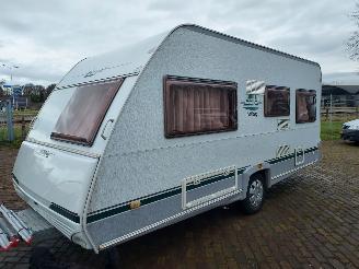 damaged caravans Knaus  Eifelland 465 TF Mover Luifel Rondzit frans bed 2005/6