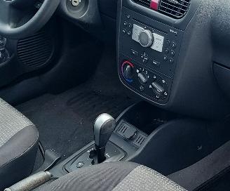 Opel Corsa GERESERVEERD  1.2 AUTOMAAT  109000KM !!! picture 9