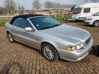 Unfallwagen Volvo C-70 2.0 benzine Cabriolet  Automaat+ Apk 2000/6