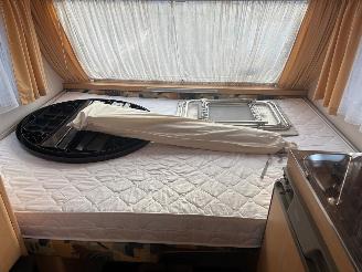 Delta  3900 TZ 4 persoons caravan met cassette toilet picture 5