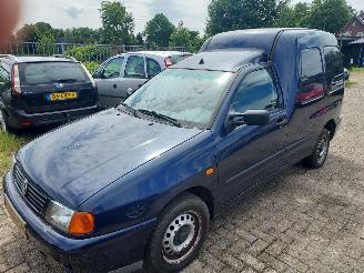 uszkodzony samochody ciężarowe Volkswagen Caddy 1.9 SDI 2002/2