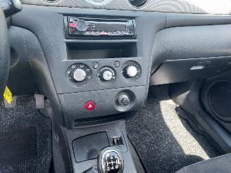 Mitsubishi Outlander 2.0 Benzine 2 wheel drive picture 6