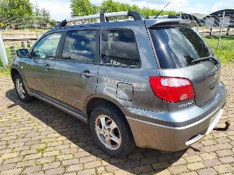 Mitsubishi Outlander 2.0 Benzine 2 wheel drive picture 4