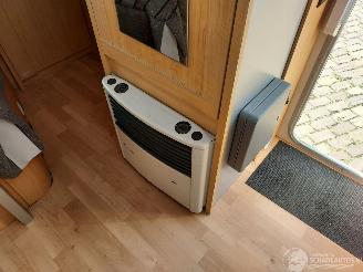 Knaus  Azur 450 FU Mover en Voortent Frans bed picture 9