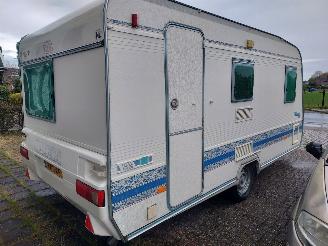 Adria  5204 PX + Voortent en frans bed picture 3