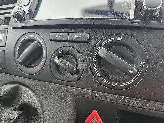 Volkswagen Transporter 1.9TDI picture 10