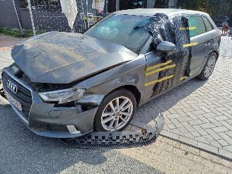 Salvage car Audi A3 1.5 tsi 2019/8