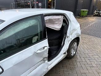 Volkswagen Golf  picture 7