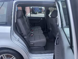 Volkswagen Touran 1.6 75kw 7-PERSOONS picture 17