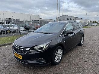 Avarii autoturisme Opel Astra Sports Tourer 1.0 77kw Navi - Clima 2017/8