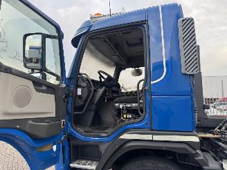 Volvo FM 8x2 Haakarm picture 18