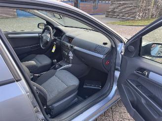 Opel Astra 1.4 Elegance AIRCO picture 21