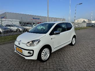 Schadeauto Volkswagen Up! White Up Navi 2012/10