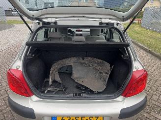 Peugeot 307 2.0 16V AUTOMAAT picture 22