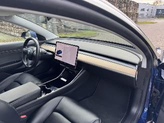 Tesla Model 3  picture 18