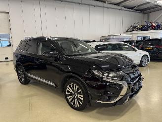 Schadeauto Mitsubishi Outlander 2.0 Intense+  Aut. 7-persoons 2019/8
