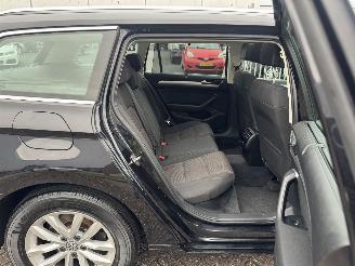 Volkswagen Passat 1.6 TDI Clima - Navi picture 21