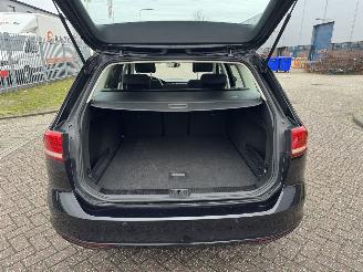 Volkswagen Passat 1.6 TDI Clima - Navi picture 19
