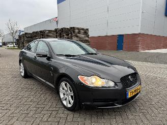 Jaguar XF 3.0 D V6 Luxury picture 4