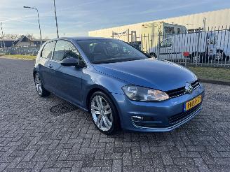Schadeauto Volkswagen Golf 1.4 TSI  DSG Highline 2013/3