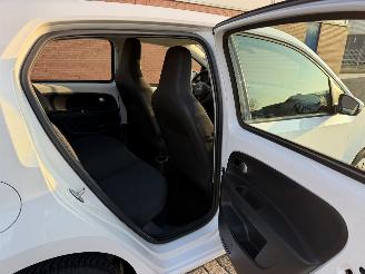 Volkswagen Up!  picture 14