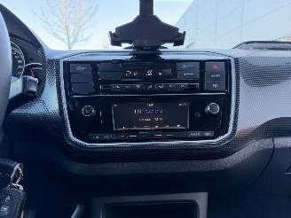 Volkswagen Up! 1.0 48kw Clima picture 22