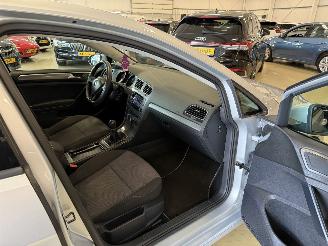 Volkswagen Golf 1.2 TSI  77Kw CLIMA - NAVI picture 17