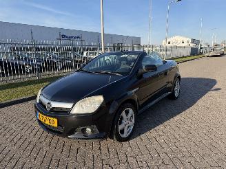 Schadeauto Opel Tigra Twin Top 1.4 16V 2006/6