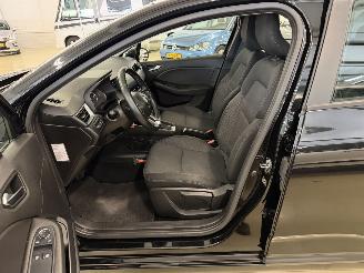 Renault Clio 1.6 E-Tech Hybrid 145 Equilibre picture 15