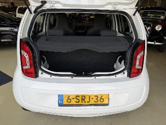 Volkswagen Up! 1.0 44Kw AIRCO picture 13