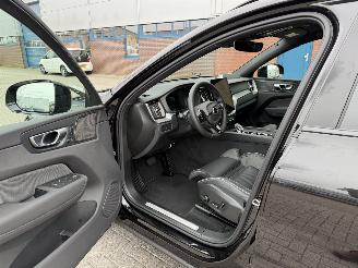 Volvo Xc-60 2.0 T8 AWD Plug-in Hybrid Black Edition picture 12