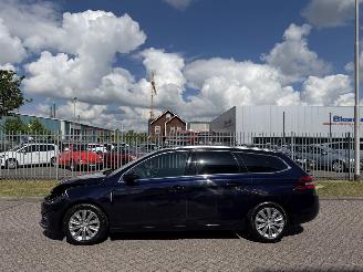 krockskadad bil auto Peugeot 308 SW 1.5 Blue HDI 96Kw NAVI Euro6 2019/9