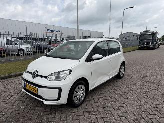 uszkodzony samochody osobowe Volkswagen Up! 1.0 BMT Euro6 AIRCO 2018/4