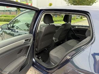 Volkswagen Golf 1.0 TSi 85Kw Clima - Navi picture 12